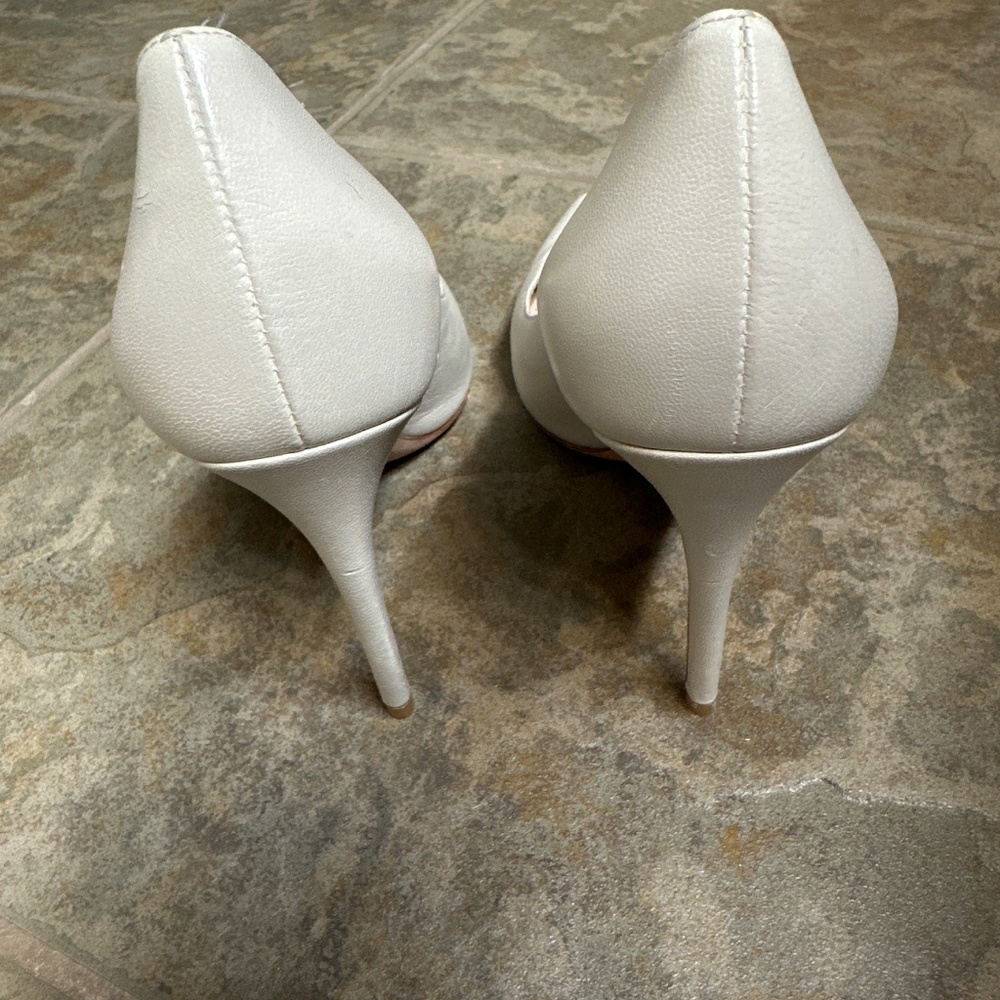 Shoes - image 3